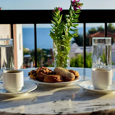 Ocean View Apartment *